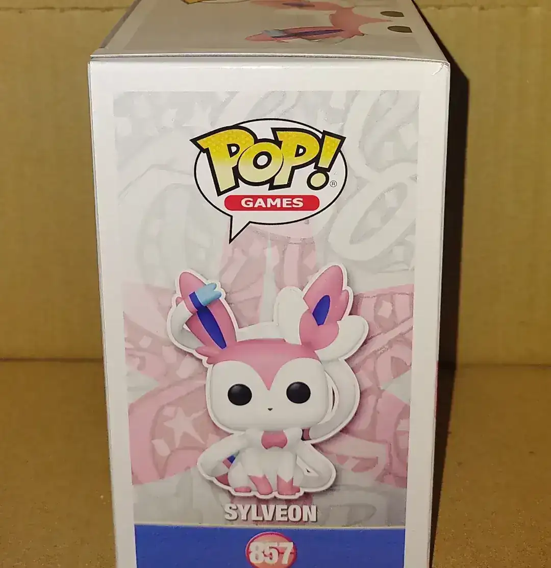 Funko pop Pokémon Sylveon #857 4