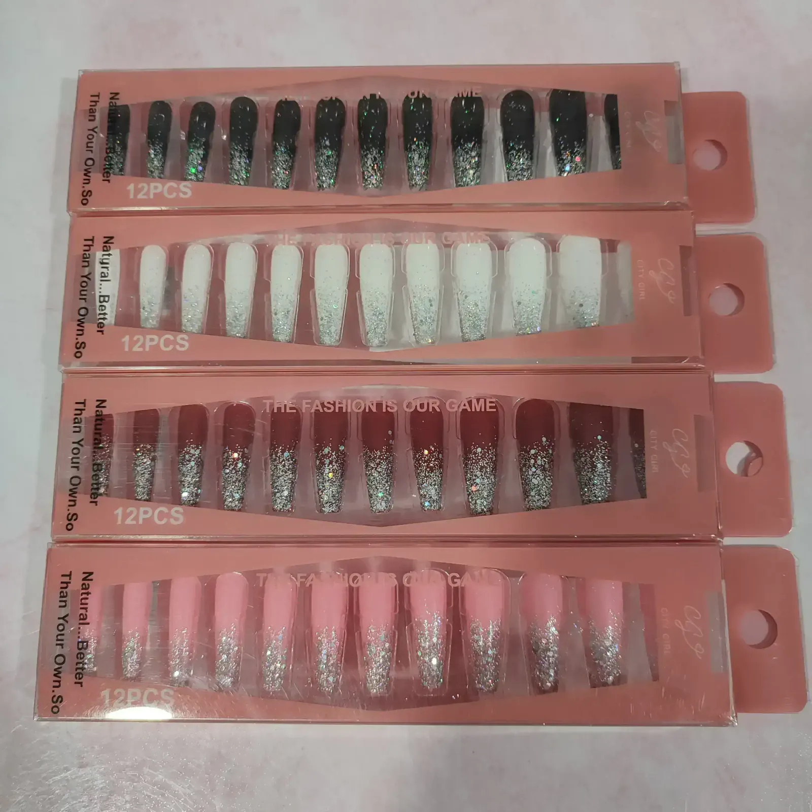 Uñas largas postizas 