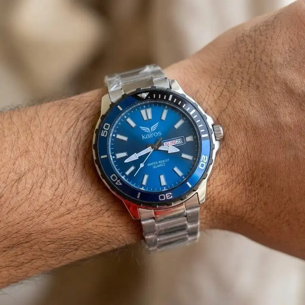 Reloj Kairos Original Acero Análogo Plateado Fondo Azul 2