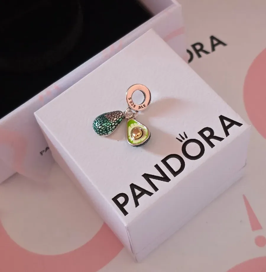 Pandora charm Aguacate  2