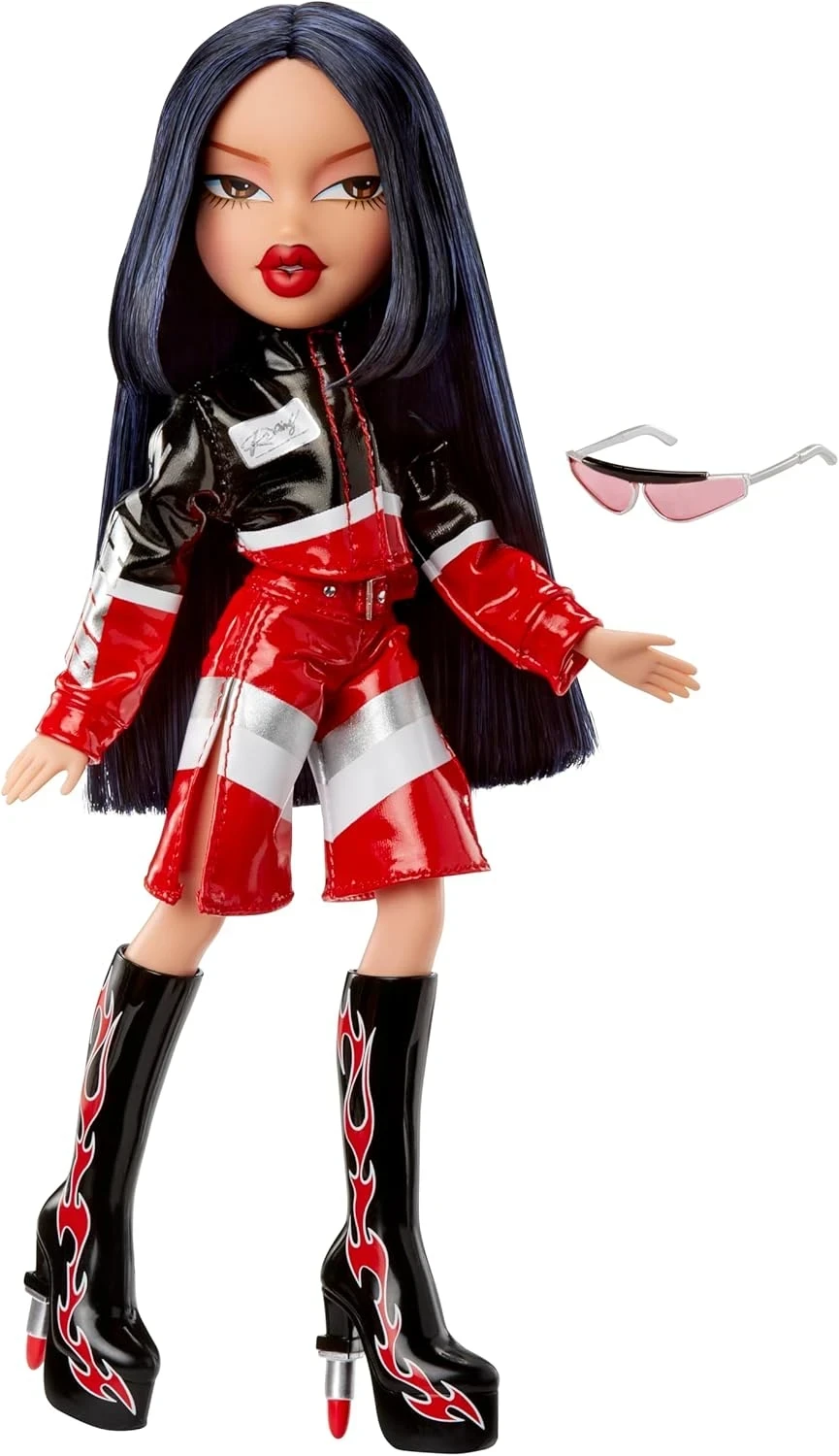 Bratz Muñeca de moda Scorchin' Jade con accesorios 3