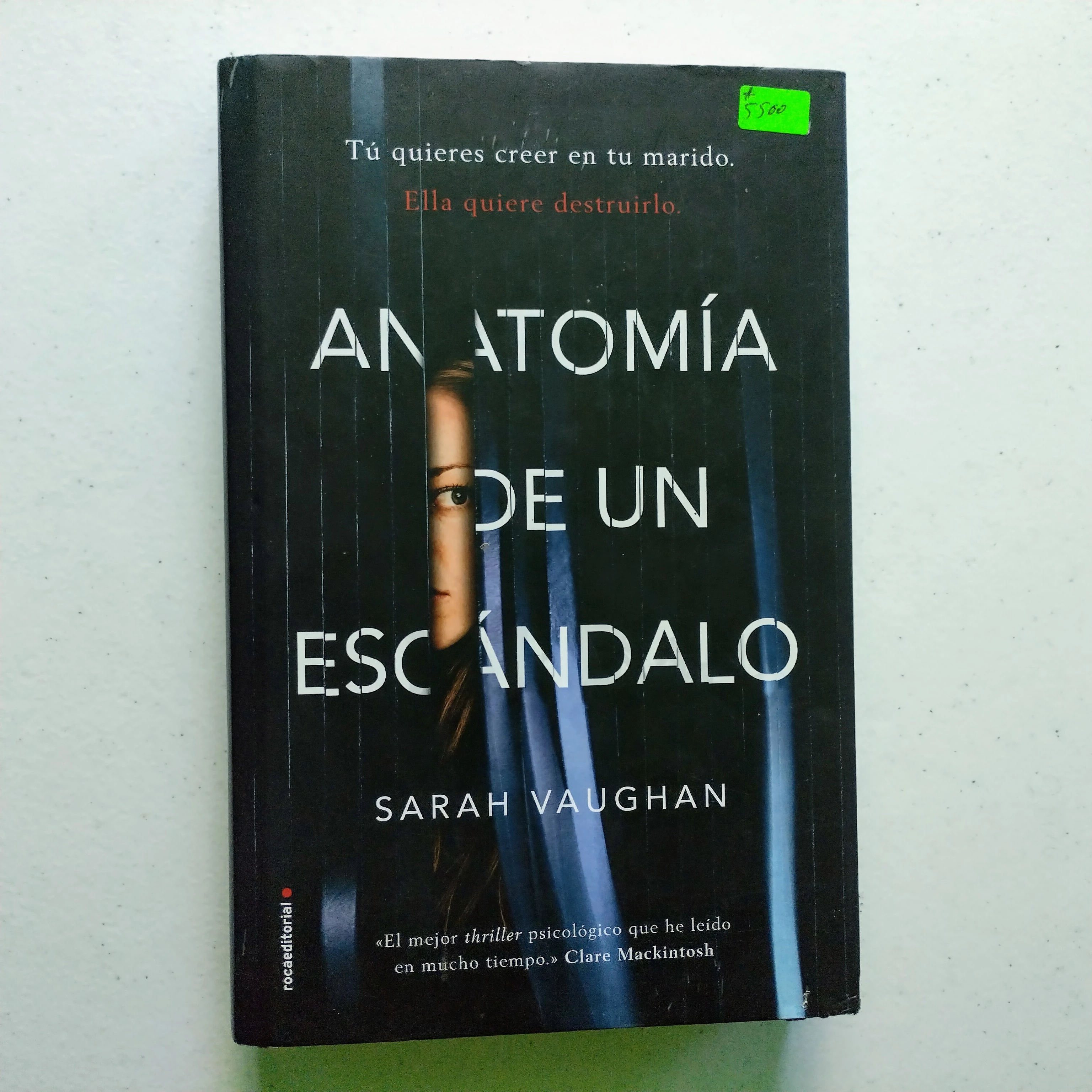 Anatomia de un escándalo, Sara Vaughan, usado