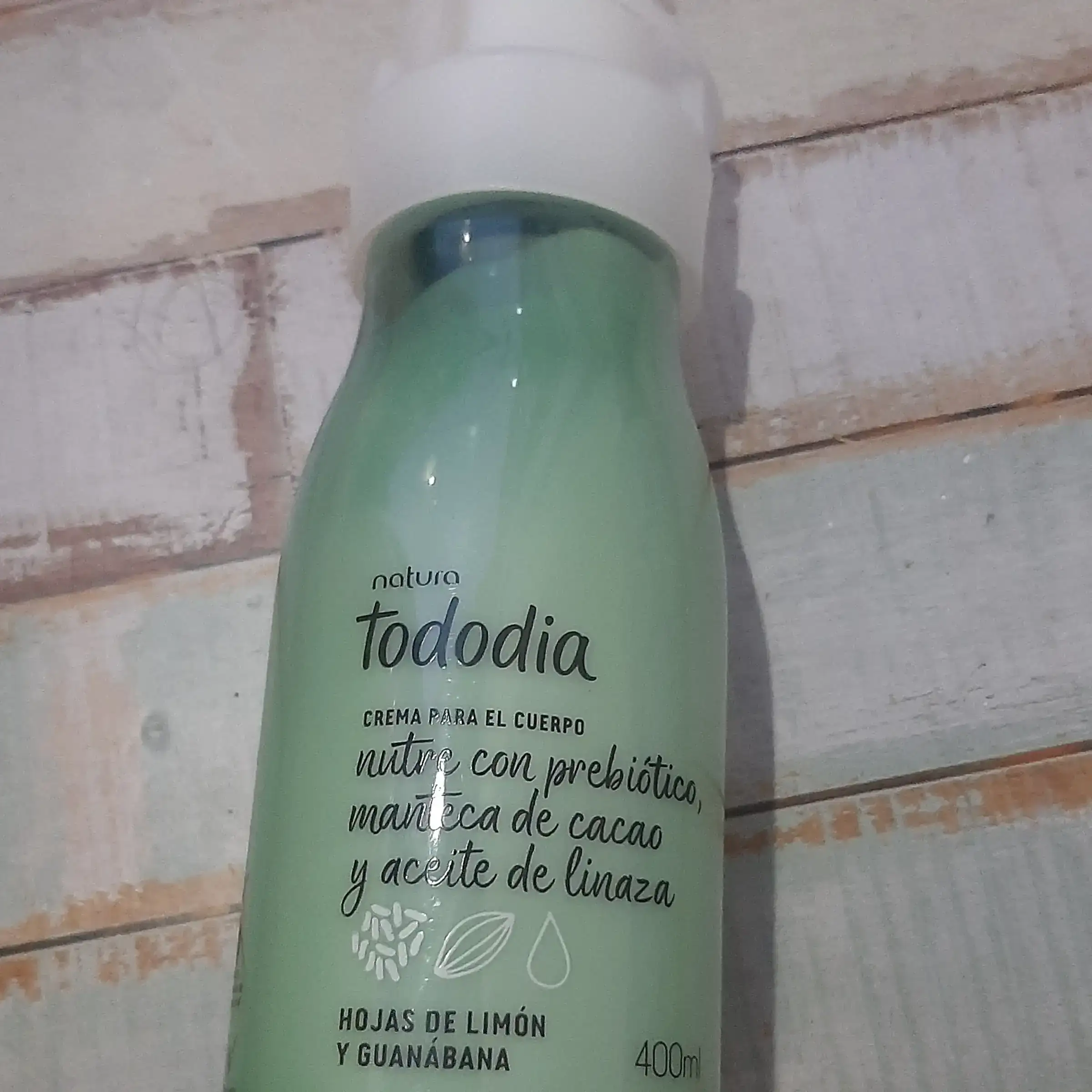 Crema del cuerpo x 400ml Hojas de limon y Guanabana