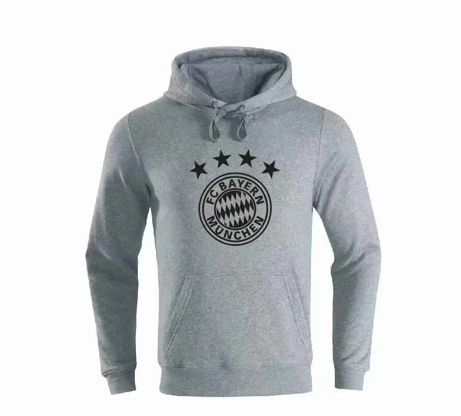 POLERA CON CAPUCHA DE  BAYER
