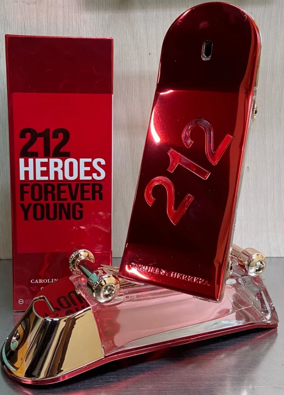 Perfume Carolina Herrera 212 Héroes 