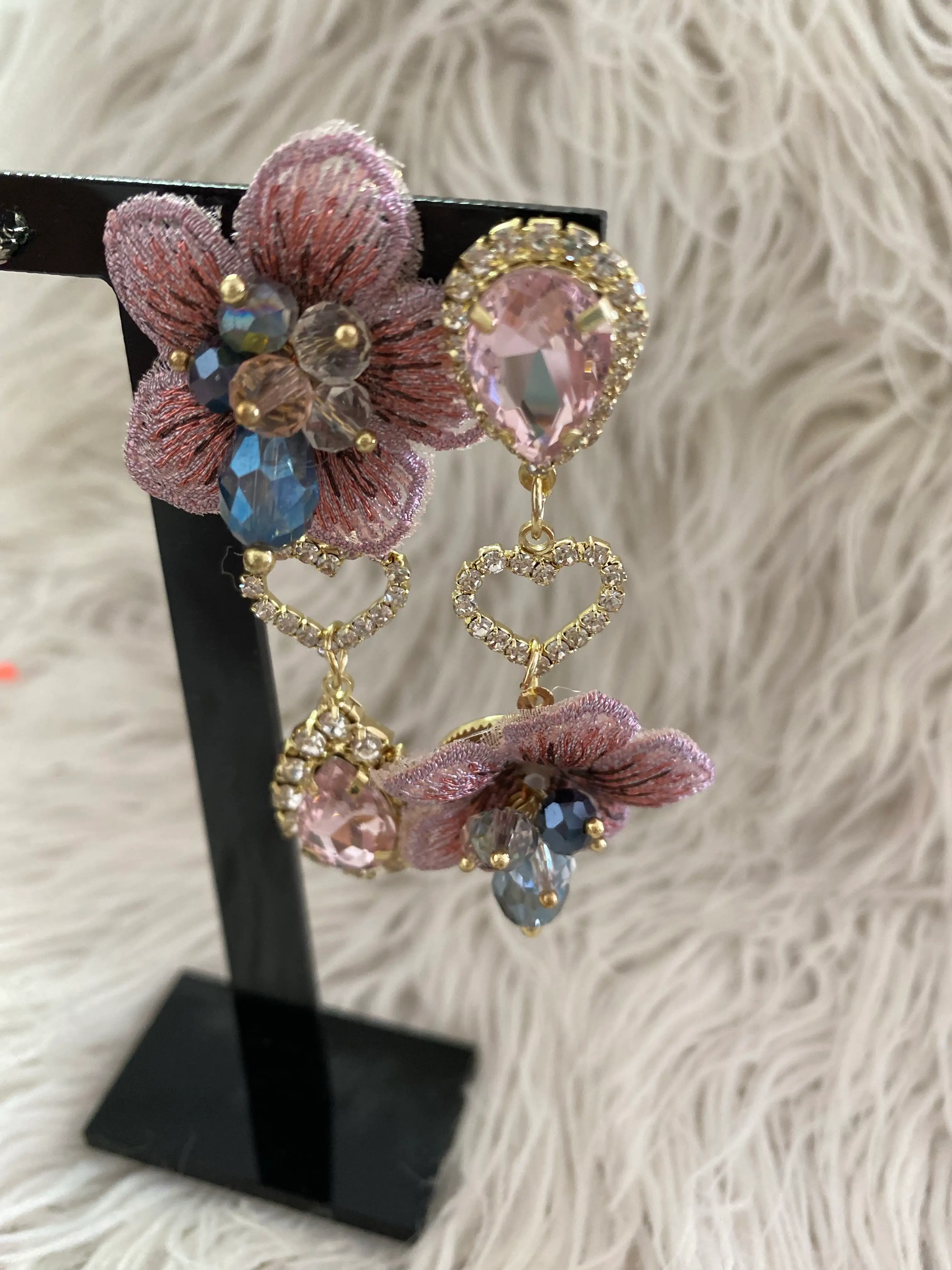 Aretes