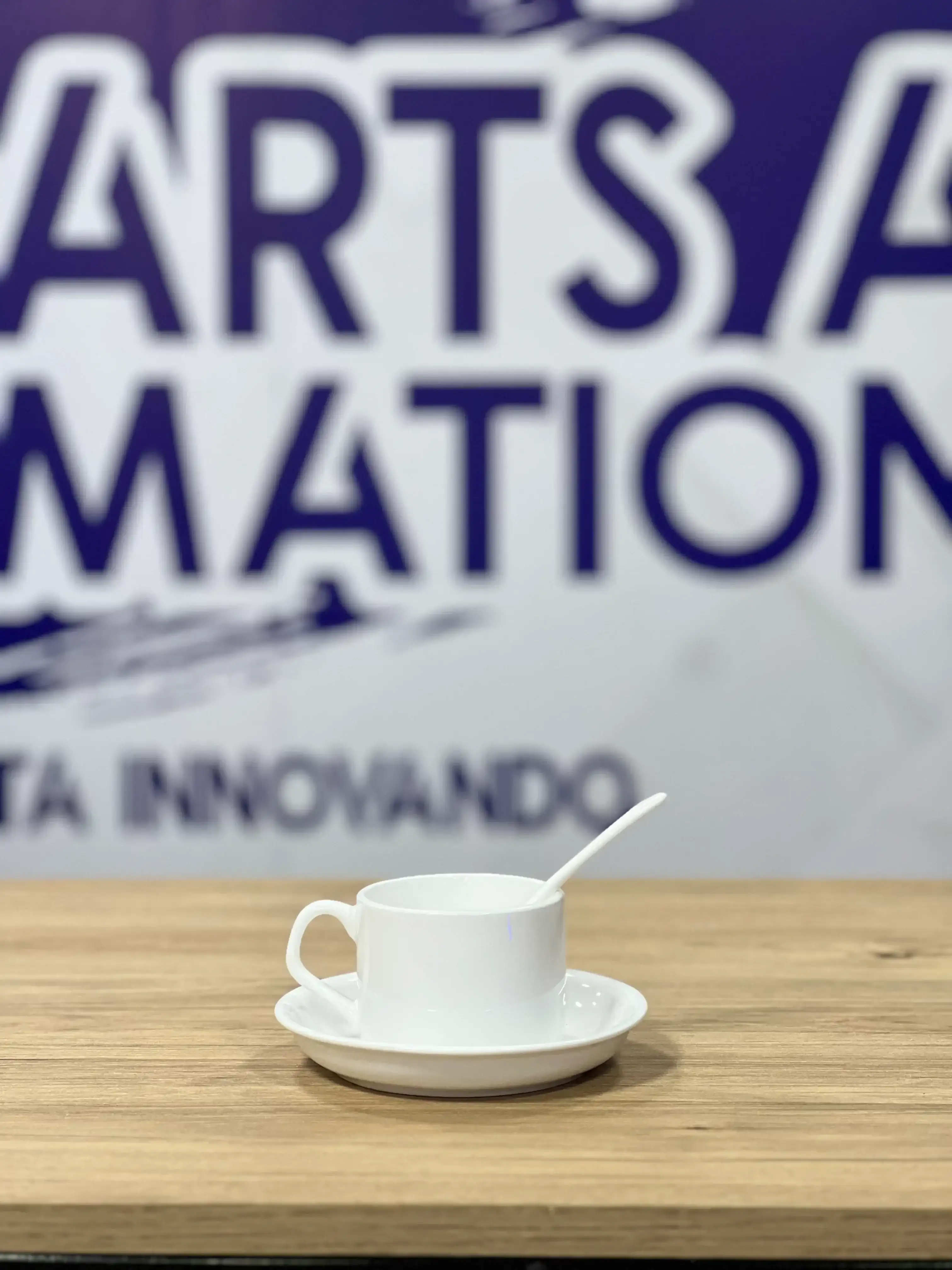 Mug, plato y cuchara