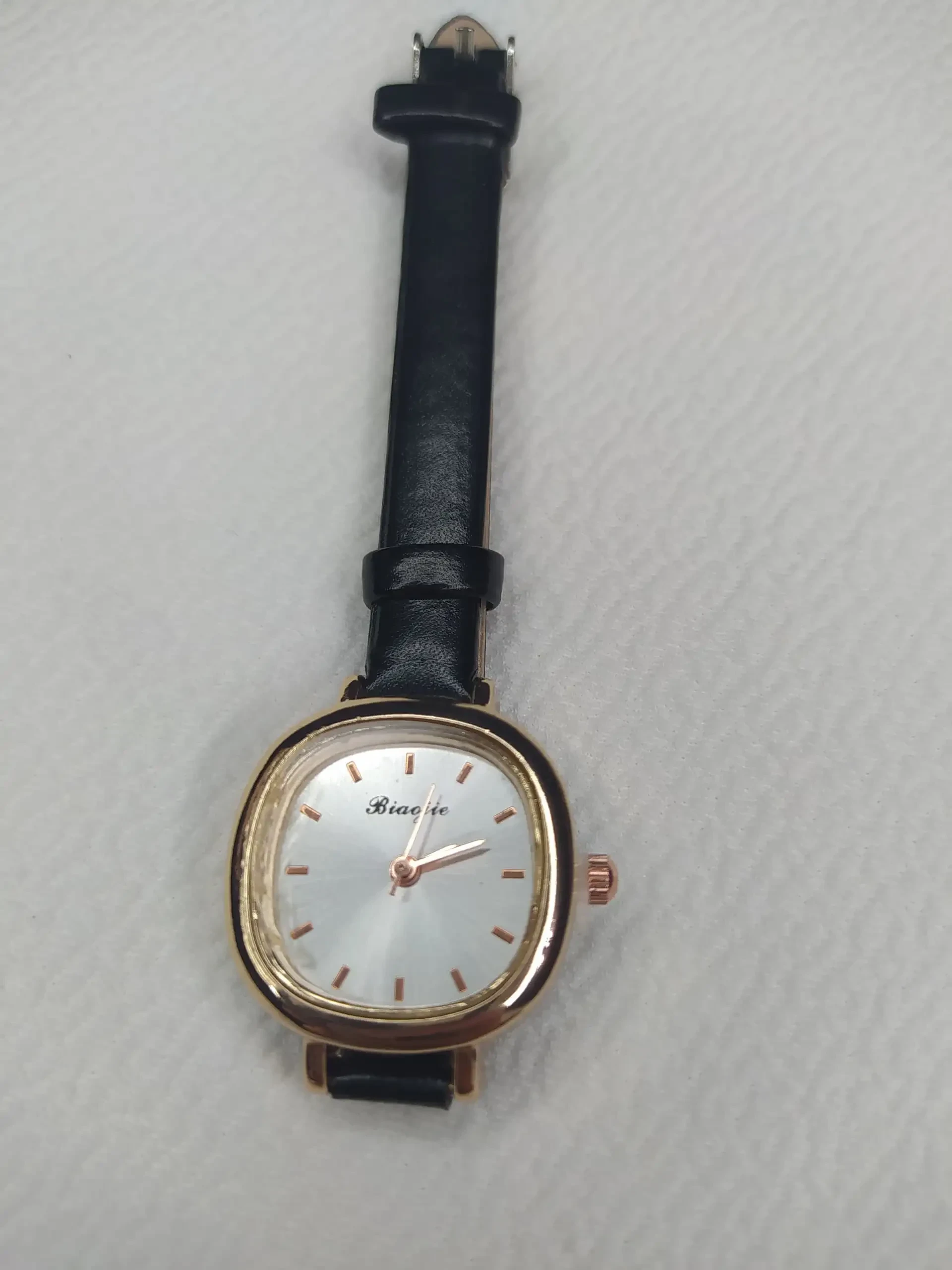 Reloj diseño minimalista 