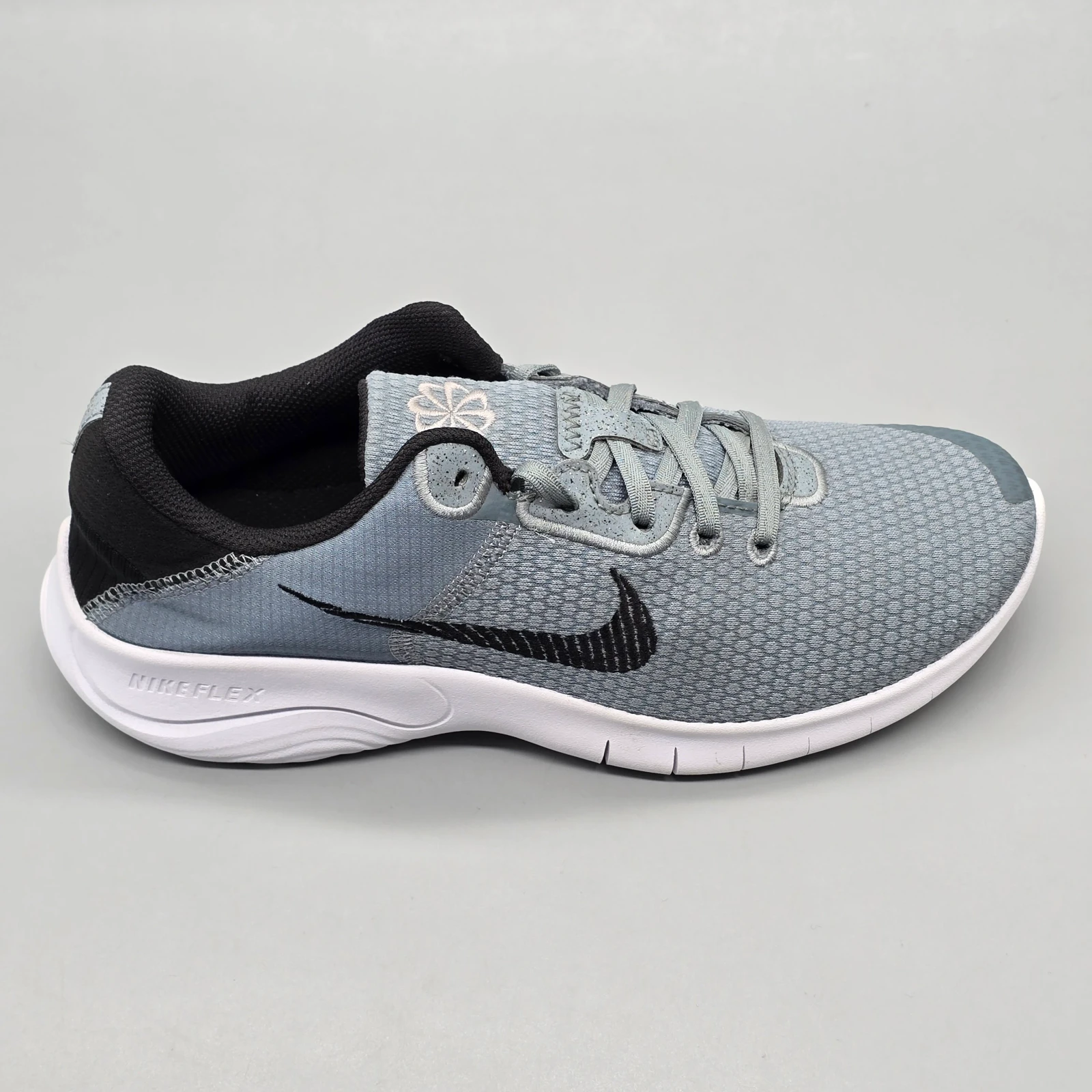 NIKE FLEX EXPERIENCE RUN 11 2
