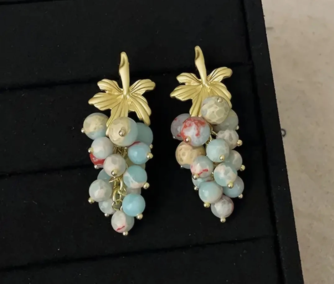 Aretes uvas
