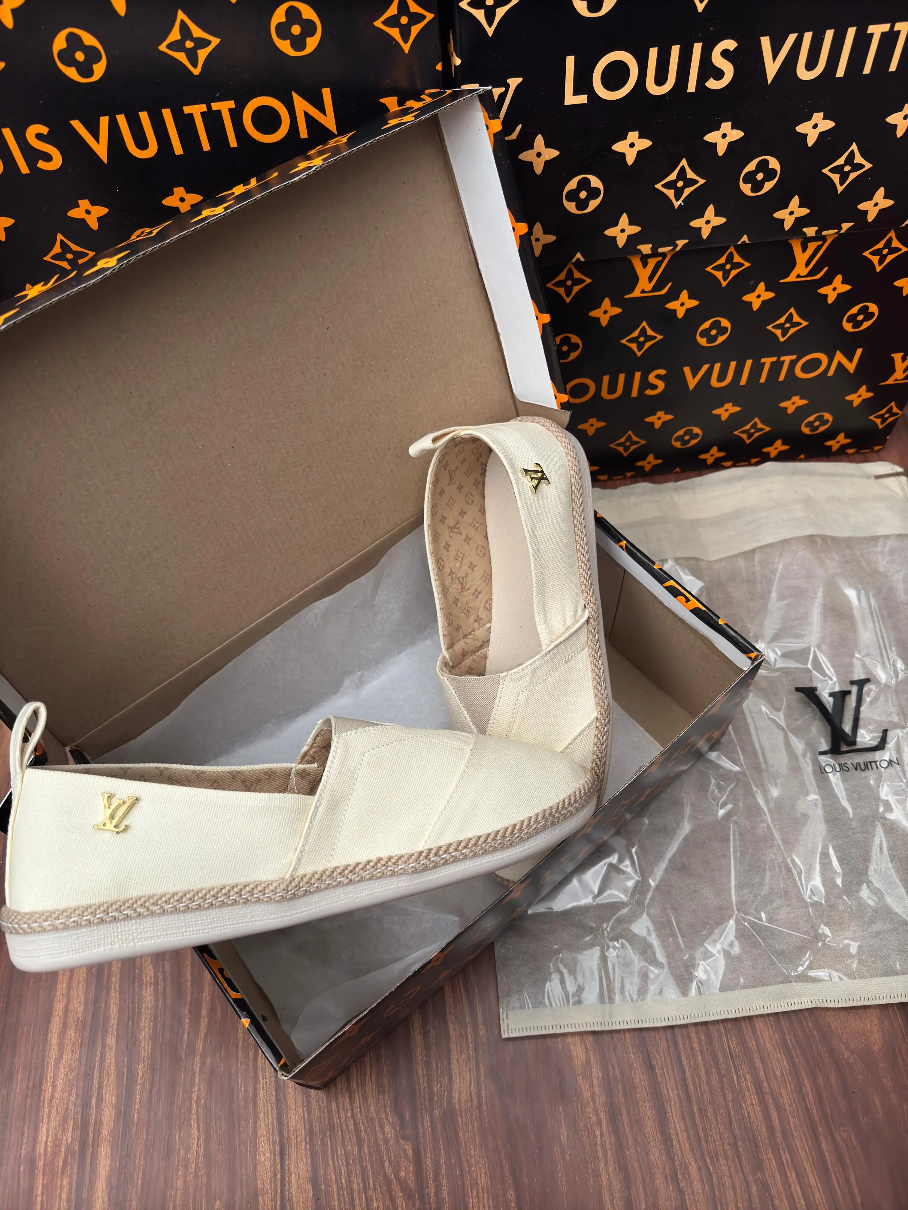 SAPATILHAS LOUIS VUITTON  4