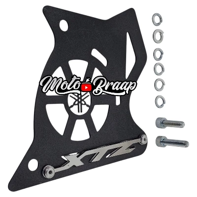 AC Xtz 125 / AC XTZ 150 / protector de piñon color acero negro con logo 3d cromado ML