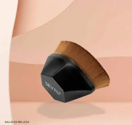 Brocha para Maquillaje Líquido SEYTU  2