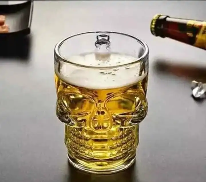 Tazas de vidrio diseño calaveras 