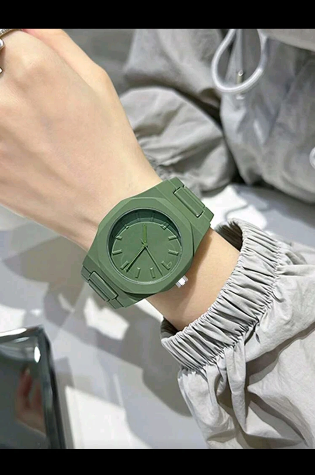 Reloj Tomi Original en Policarbonato  5
