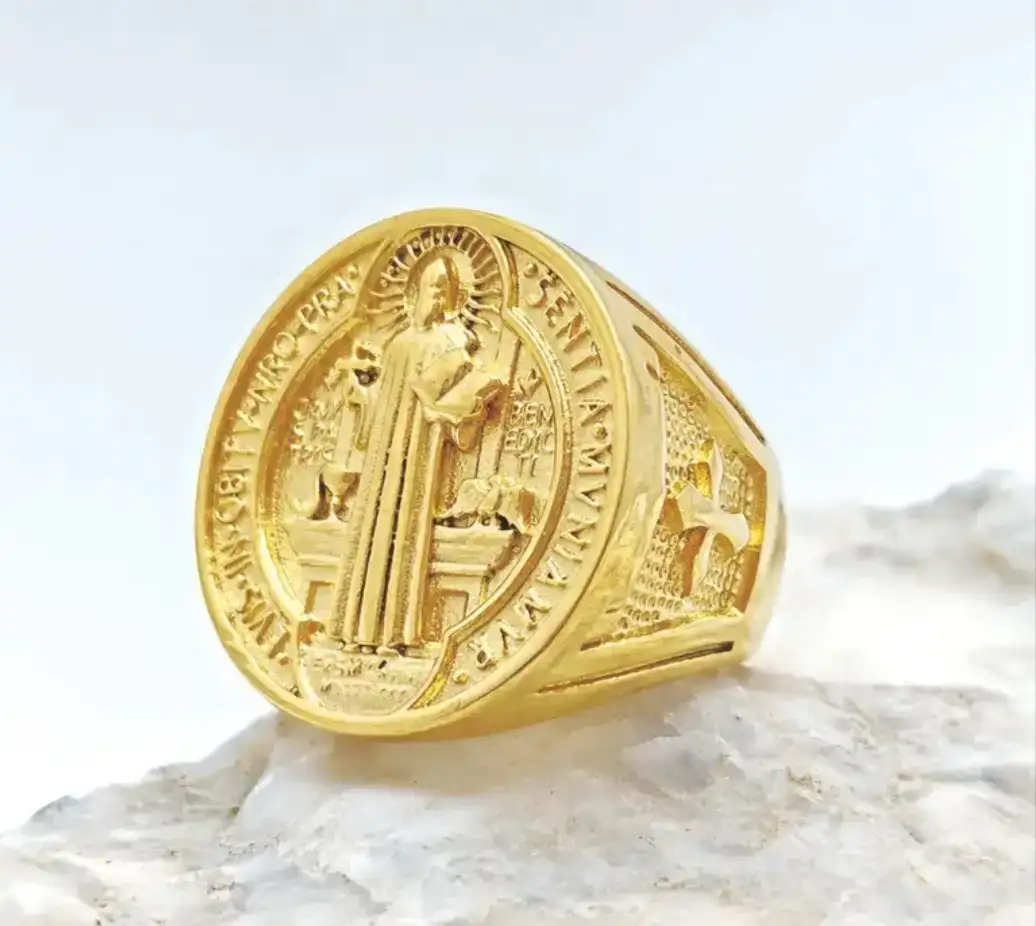 Anillo de san benito 
