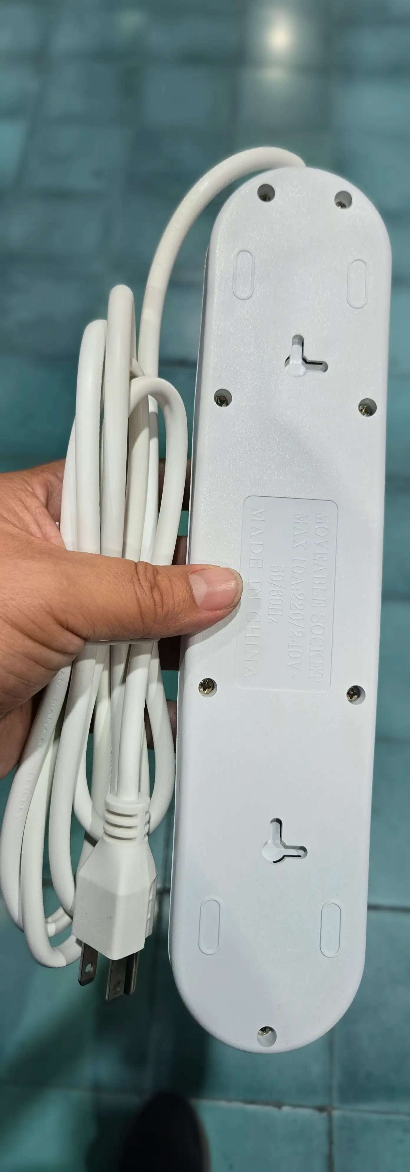 EXTENSION TOMA CORRIENTE 3 PUERTOS Y 4 USB ( 1 TYPE -C ) 2