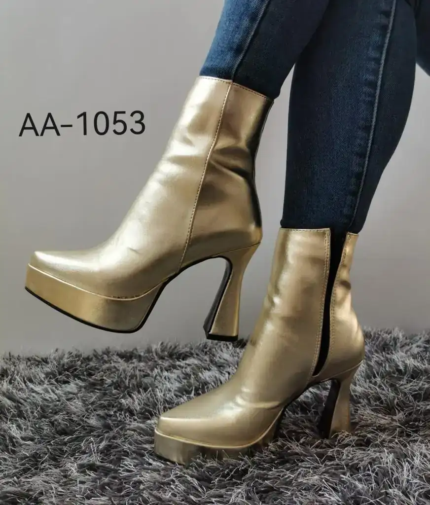 AA - 1053 2