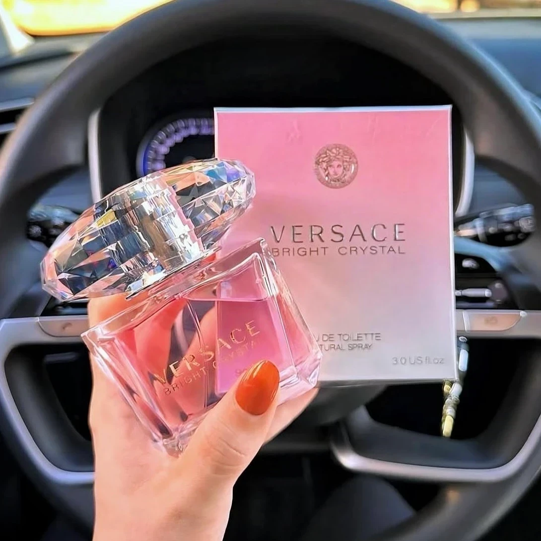 1.1 - Versace Bright Crystal - Mujer 3