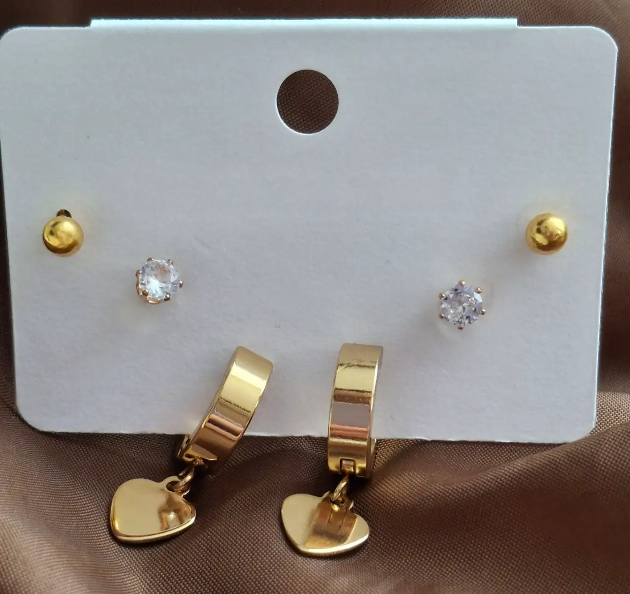 Set x3 Pares de Aretes Corazón REF: J05 2
