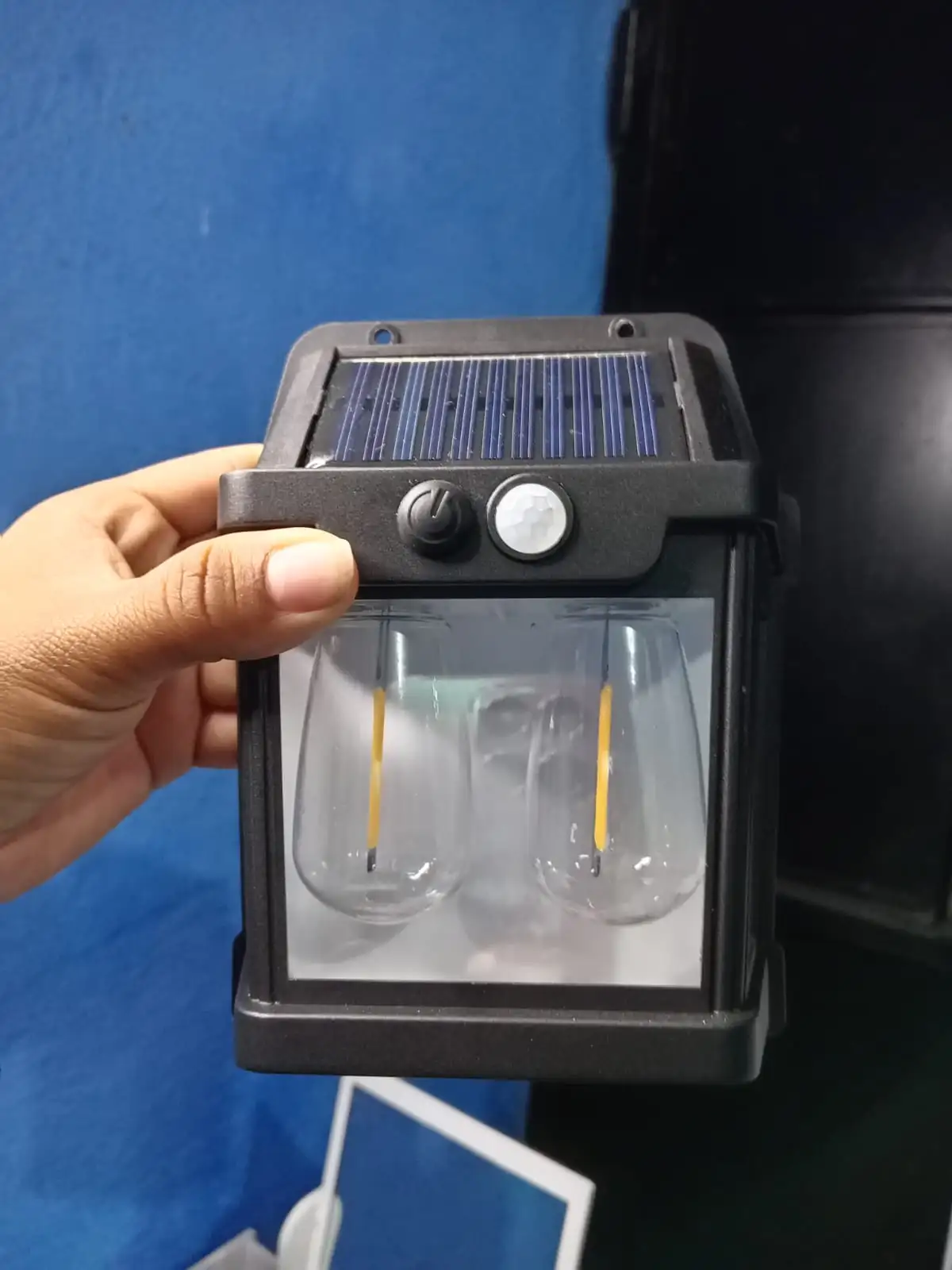 Lamapara vintage solar pequeña  2