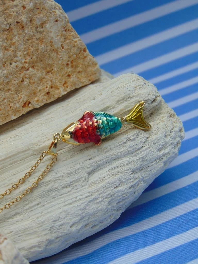 CADENA ACERO DOR PEZ COLORES 2