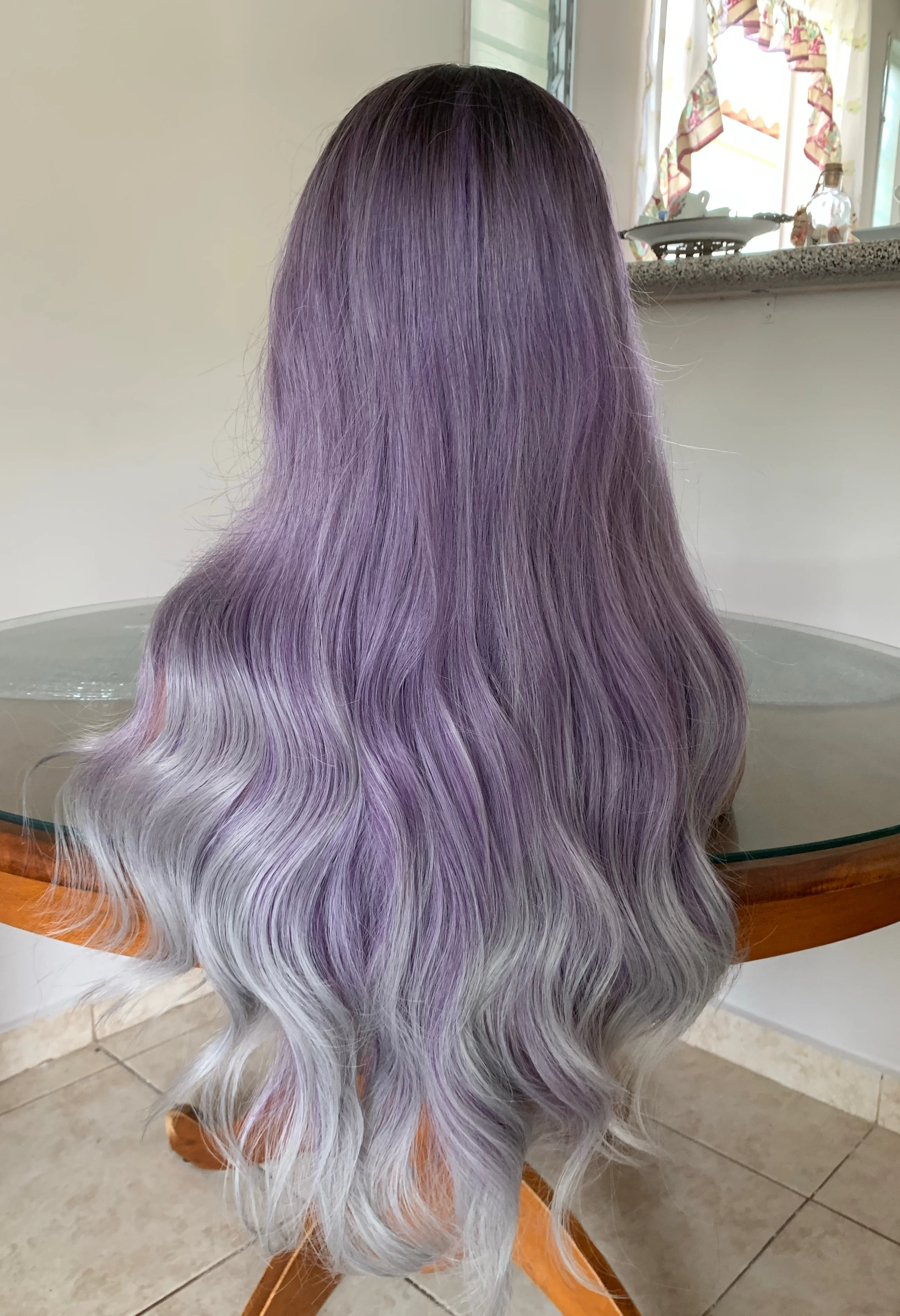 Peluca fantasia morada con gris  4