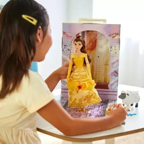 Muñeca Disney de la historia de Bella y la Bestia 2