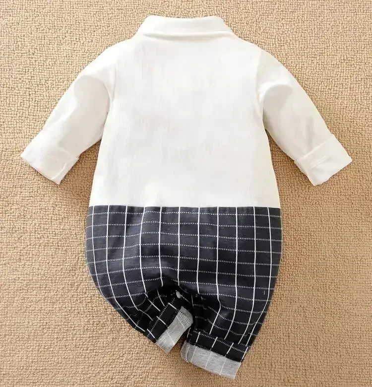 TRAJE ENTERIZO ELEGANTE A 2