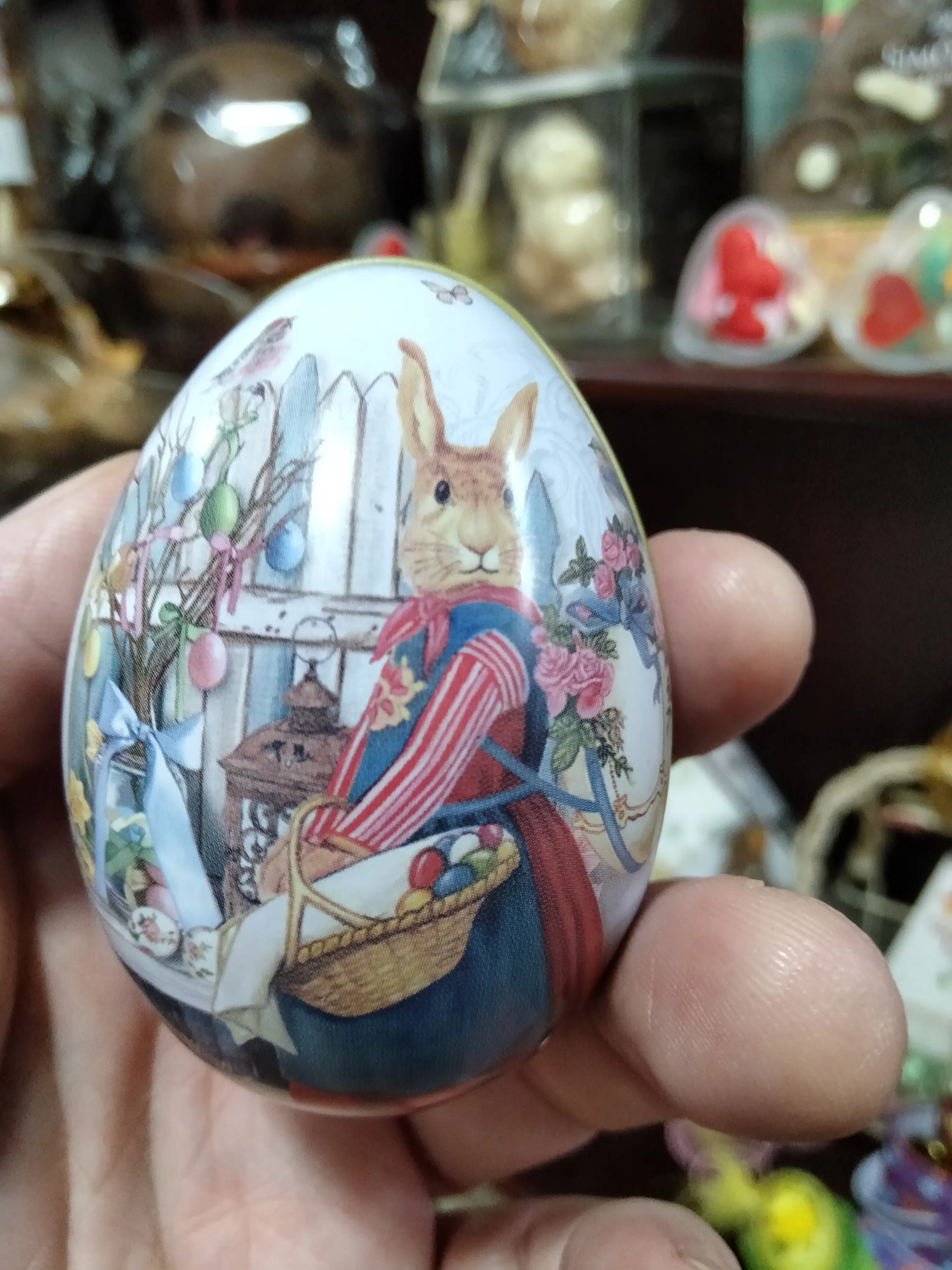 Huevos de pascua portaobjetos de metal decorados