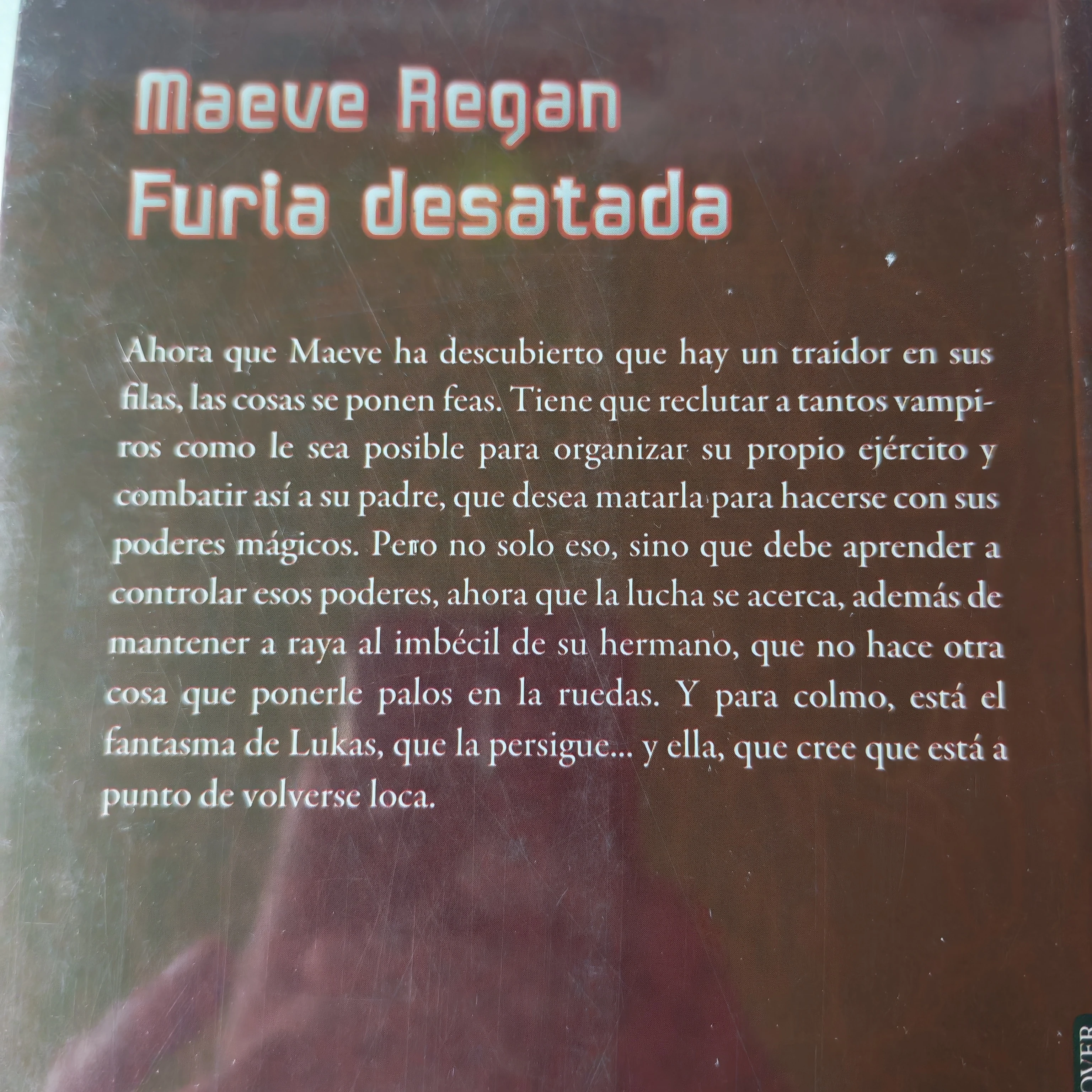 Maeve Reagan furia mortal, Marita Gallman Nuevo 3