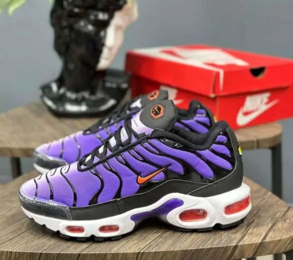 PROMOCIÓN NIKE AIR MAX TN PLUS + CAJA 2