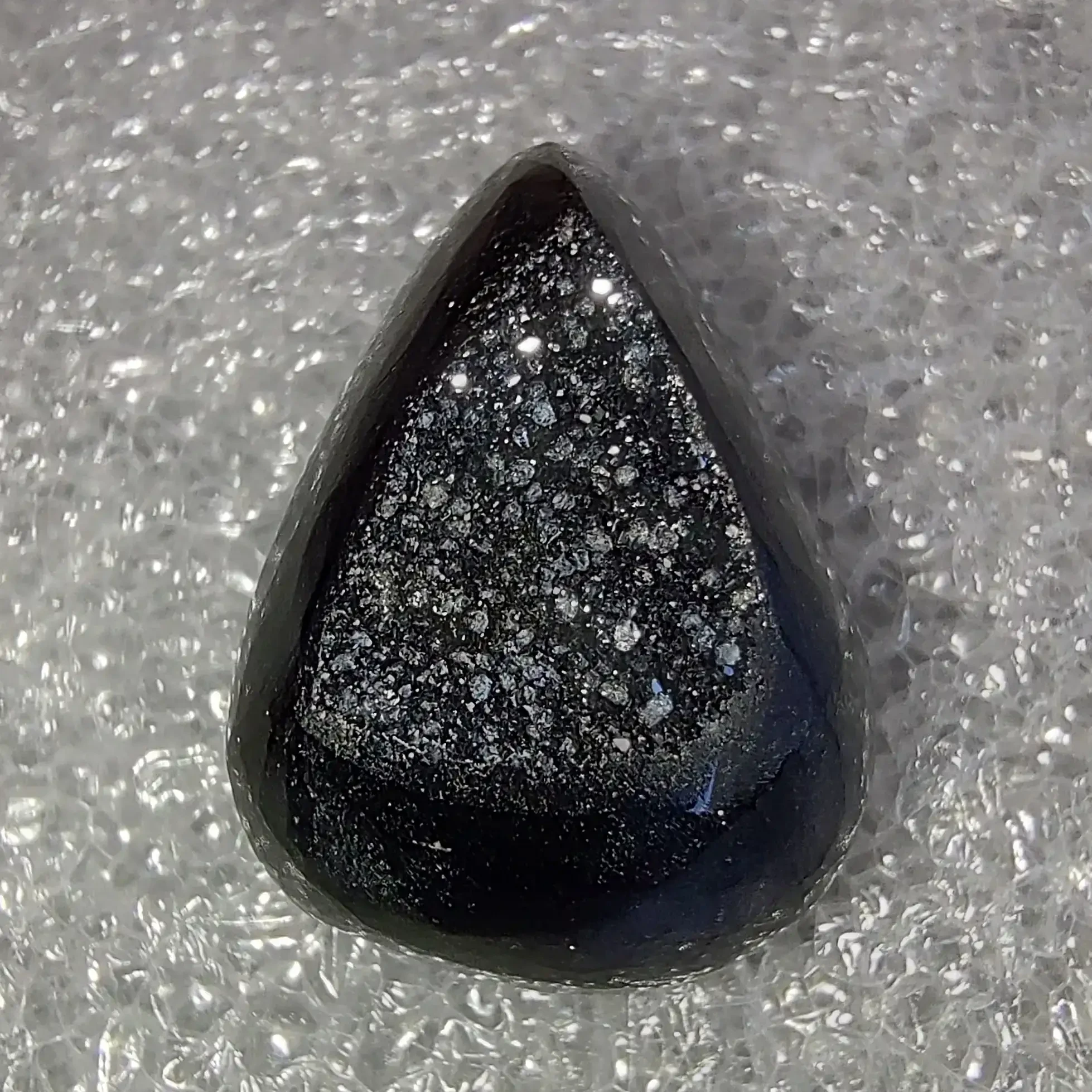 Onix druzy con microcristales de cuarzo 