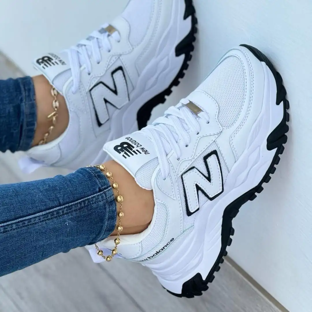 Tenis New Balance Suela Alta Blanco negro Dama