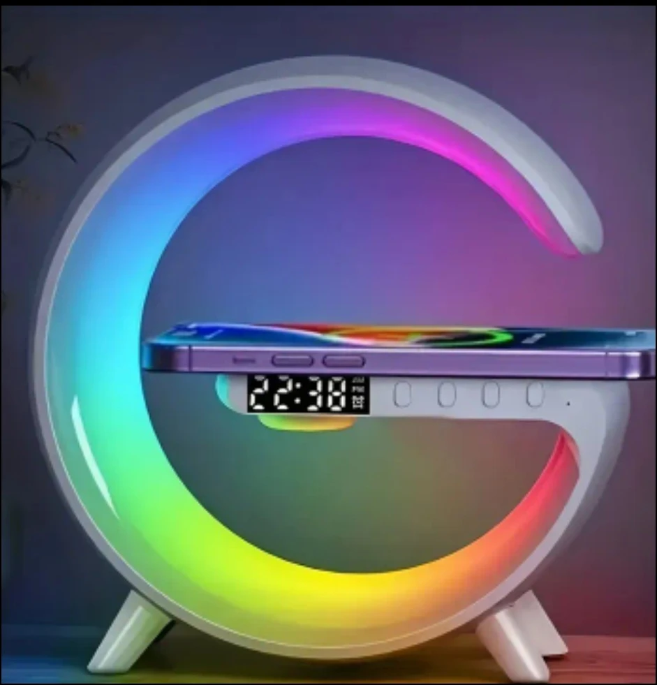 Altavoz inalámbrico con luces RGB y cargador inalámbrico  3