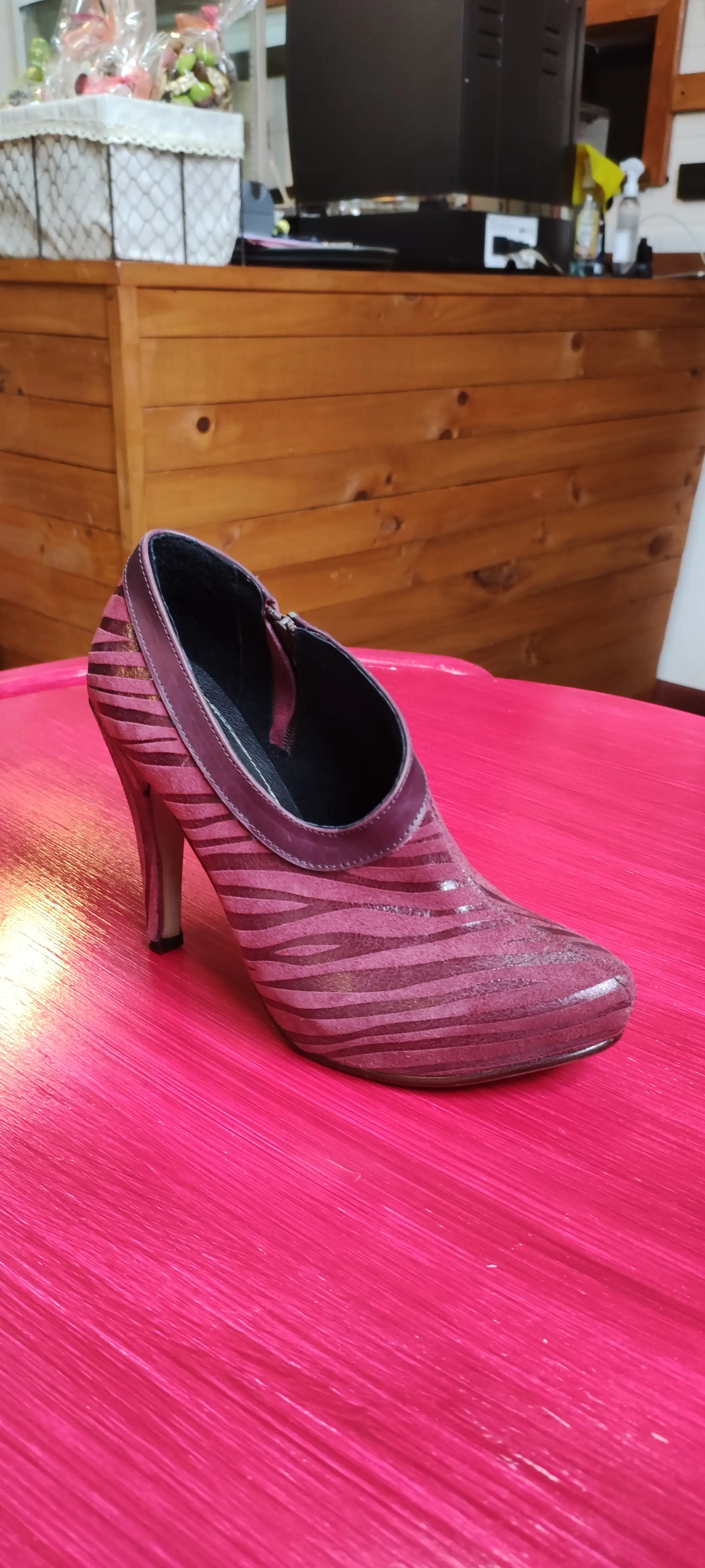 Zapato lila alto