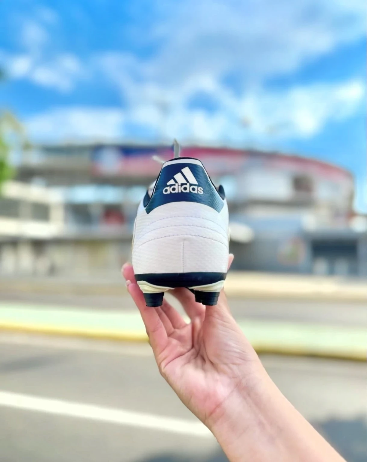 Zapatos de Fútbol ADIDAS Copa 18.3 FG Originales – Tacos Deportivos para Césped Natural (Sin Caja) 2