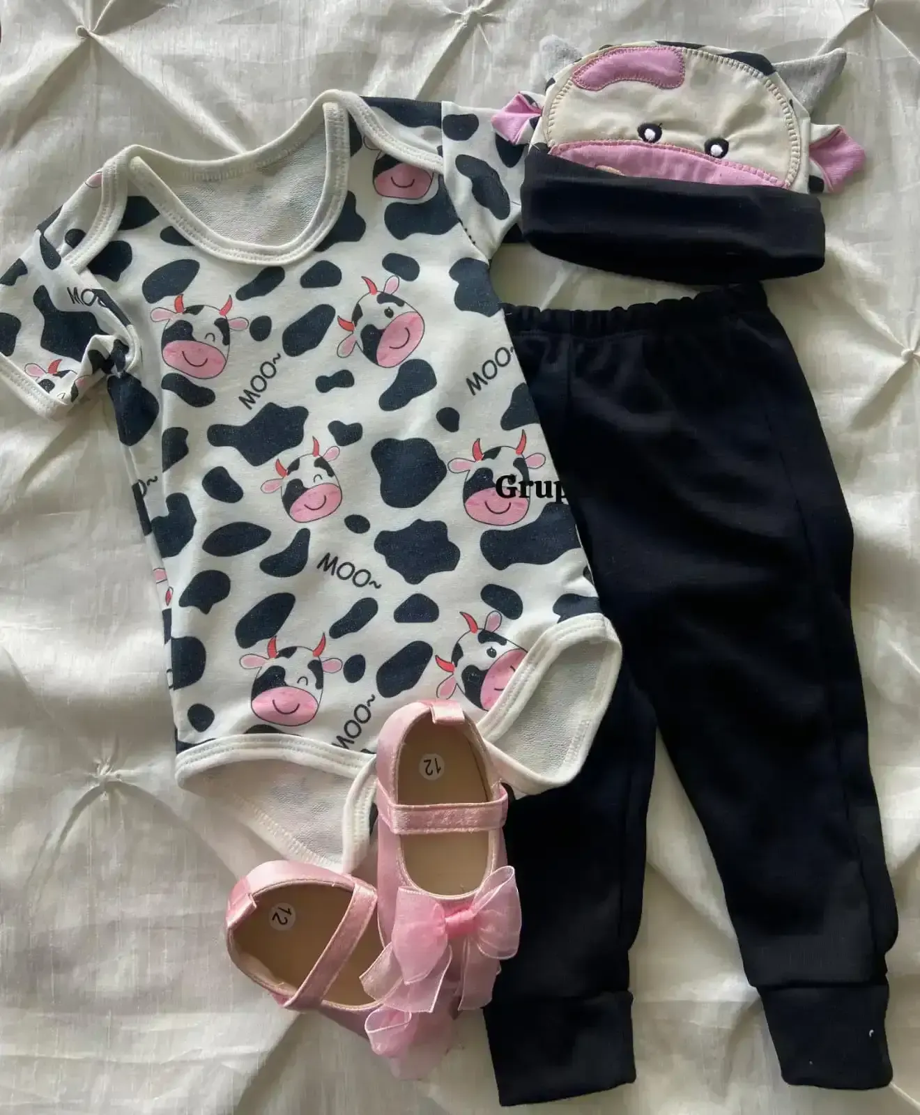 Set de 3 piezas Vaquita 6-8 m