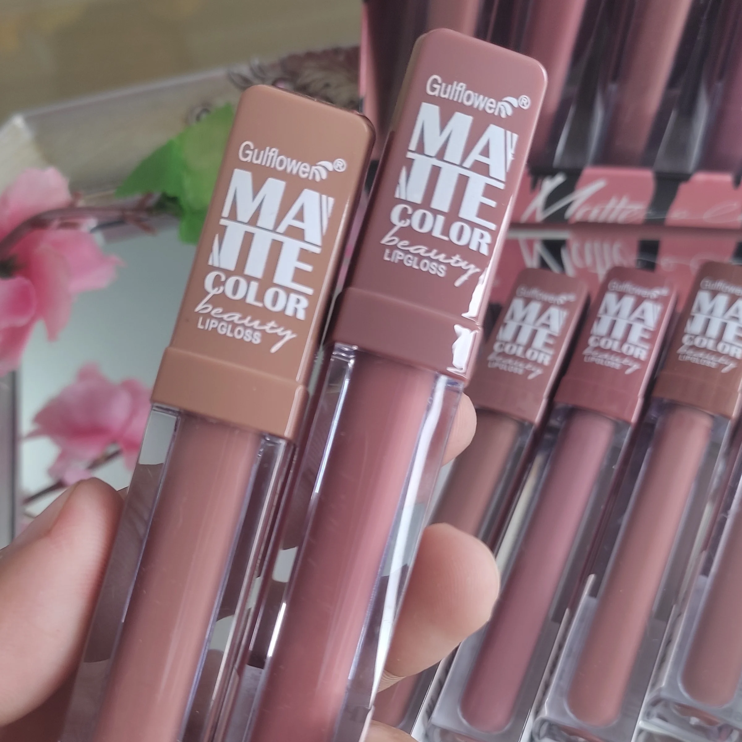 LABIAL LÍQUIDO MATTE TONOS NUDE  3