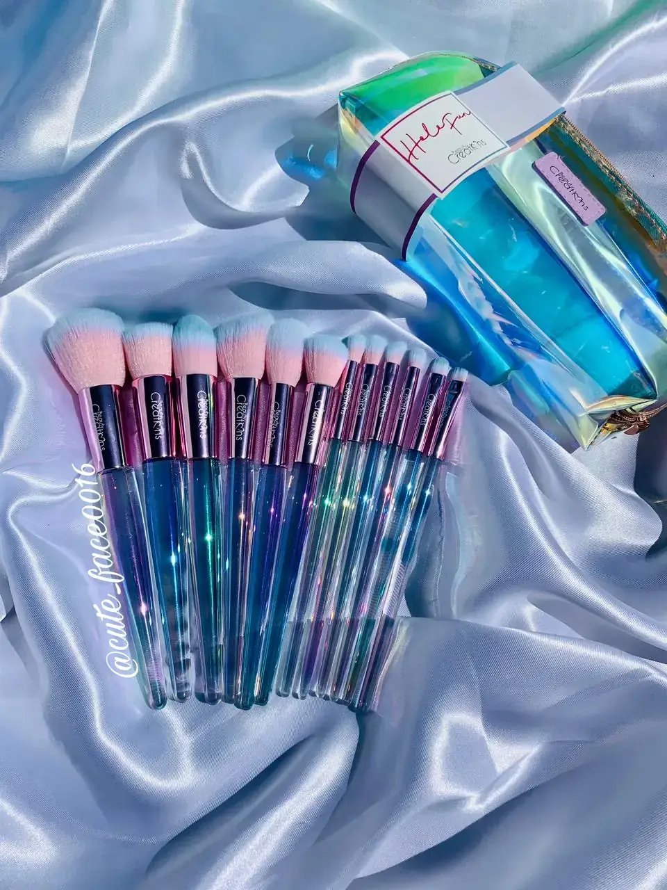 Set de brochas Holofun de Beauty Creations