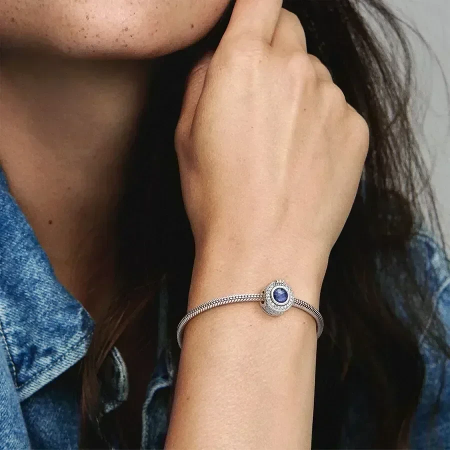 Charm Corona Azul Brillante  2