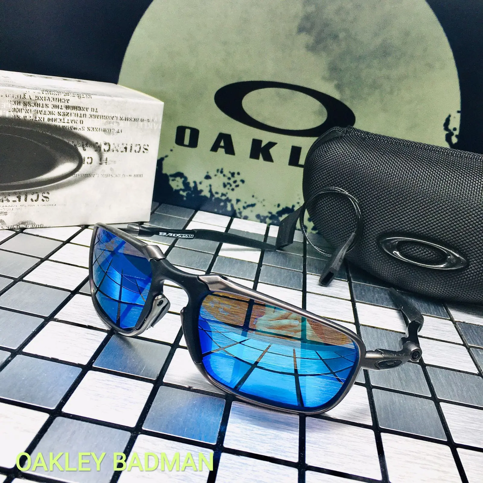 OAKLEY BADMAN AAA 3