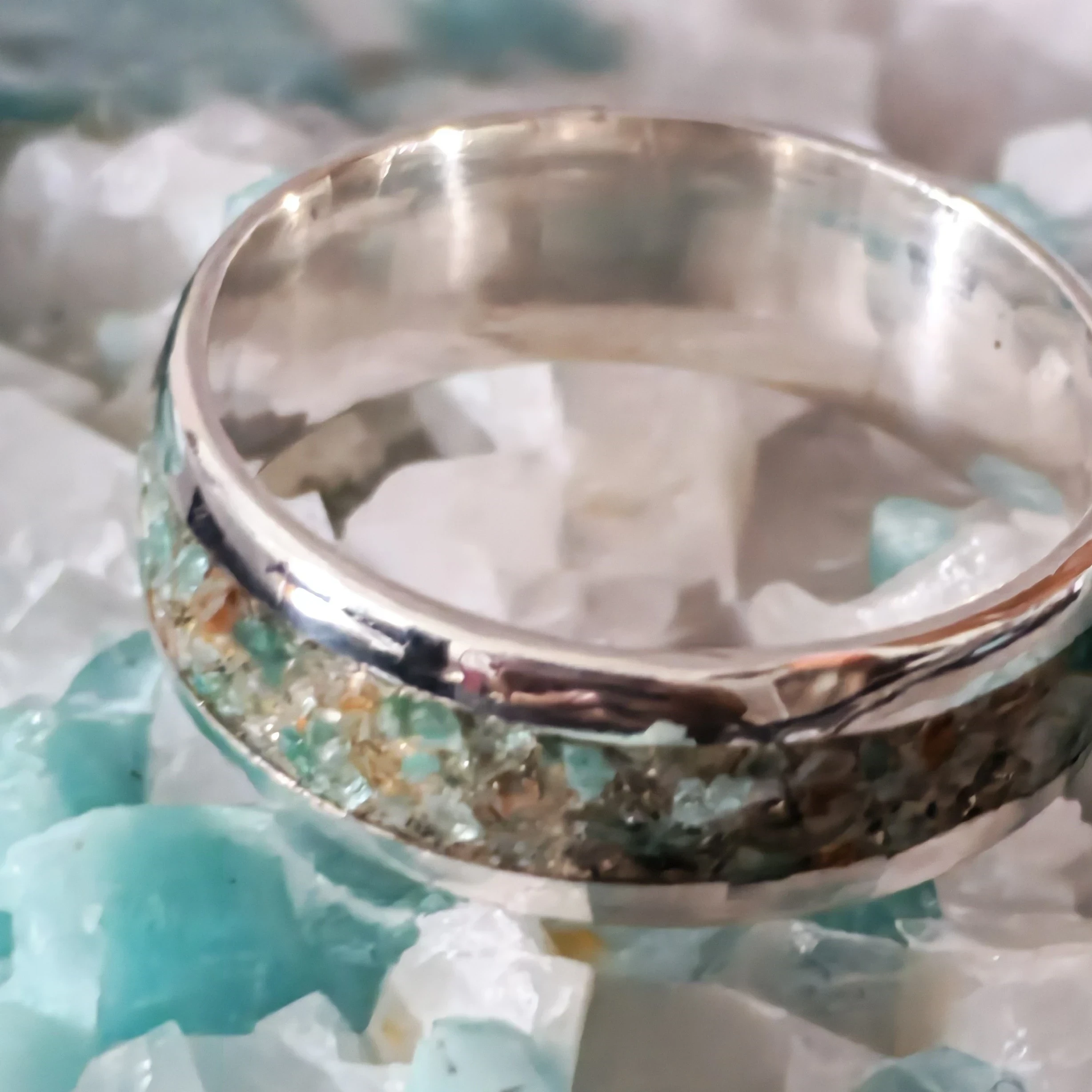 Anillo en plata 950 con Esmeraldas y Cuarzos Rutilados  2