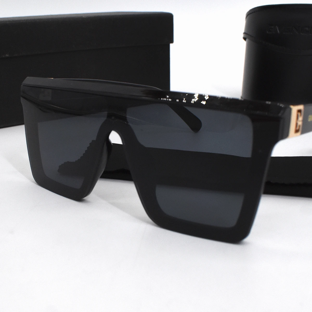 Lentes de Sol Givenchy 4