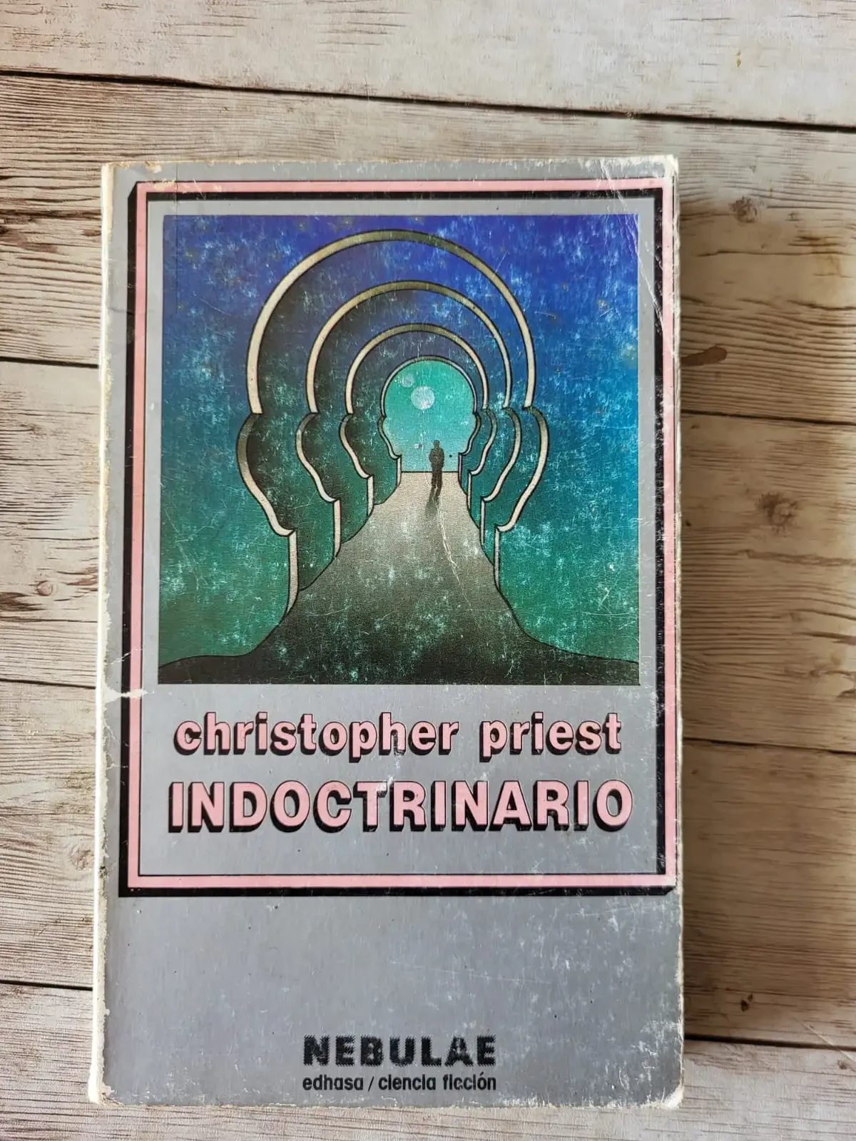 Indoctrinario / Christopher Priest / Ciencia Ficción /Distópica 