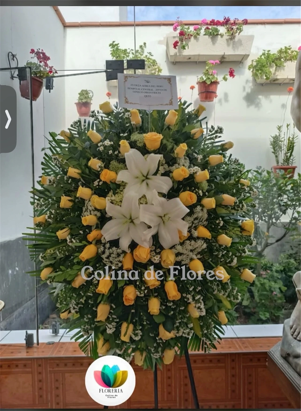 Trípode amarillo