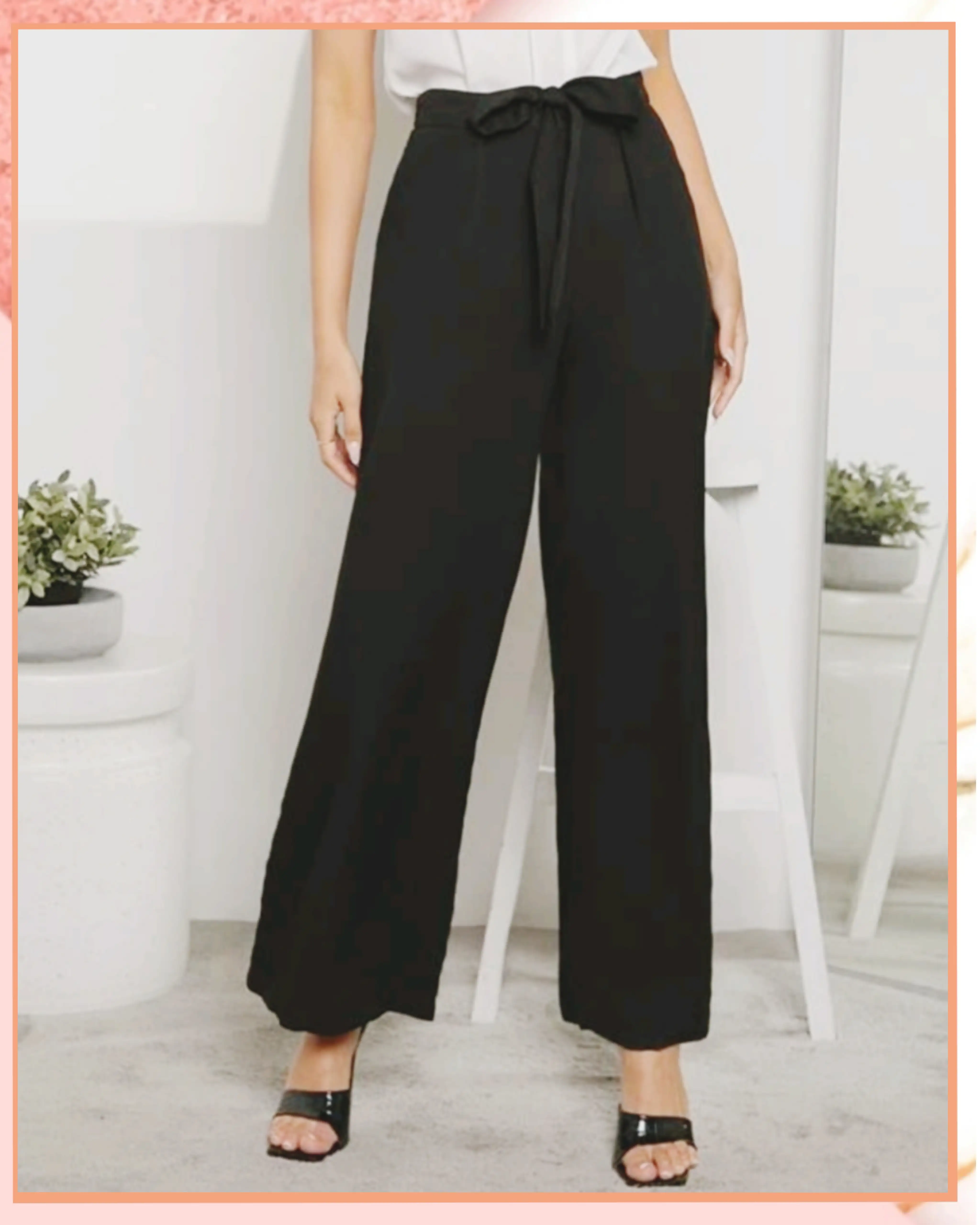 L - Pantalón pierna ancha, cintura fruncida.