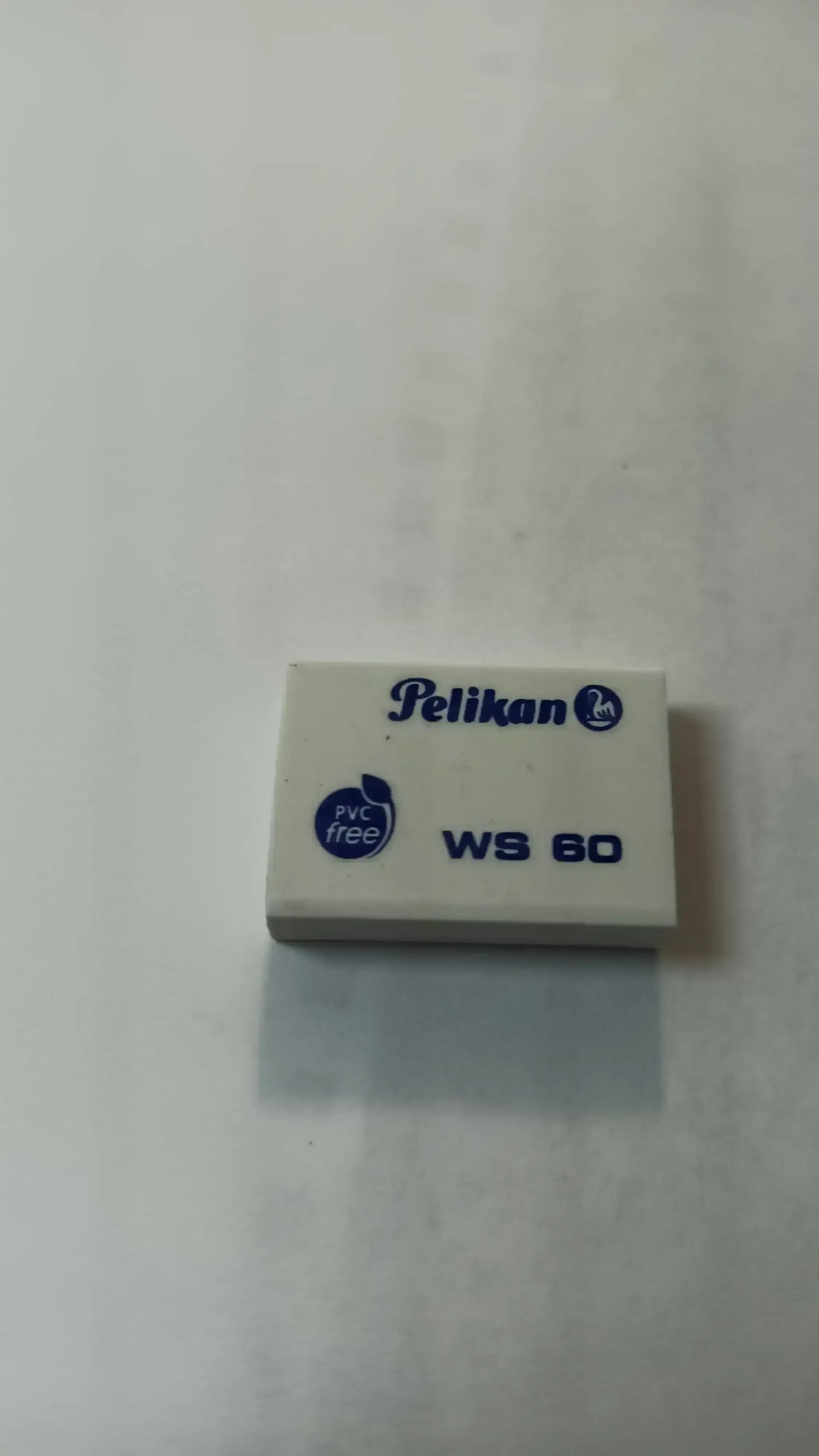 GOMA PELIKAN 4