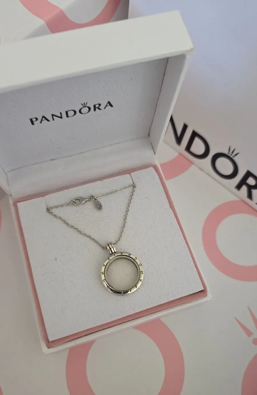 Pandora locket signature necklace  3
