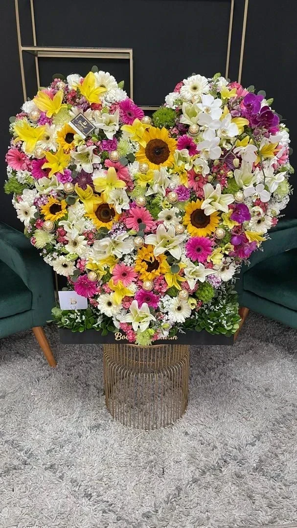 Corazon maxi flores surtidas  2